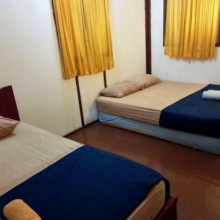Marina Bay Resort & Restaurant Kampung Genting Екстер'єр фото