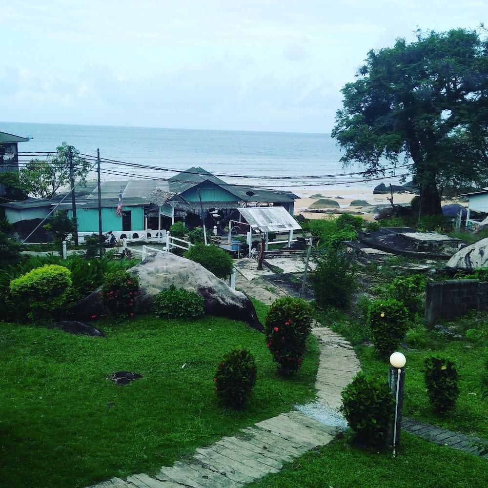 Marina Bay Resort & Restaurant Kampung Genting Екстер'єр фото