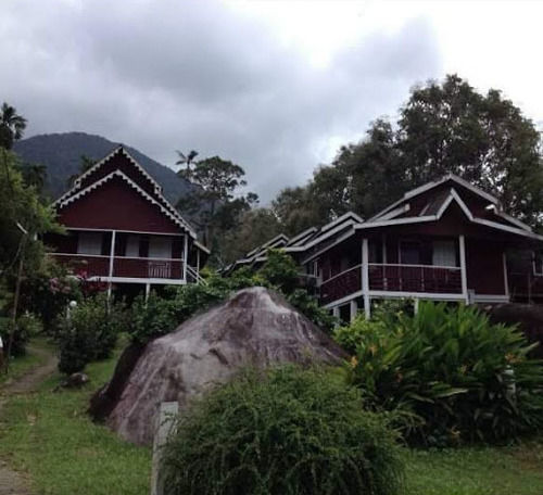 Marina Bay Resort & Restaurant Kampung Genting Екстер'єр фото